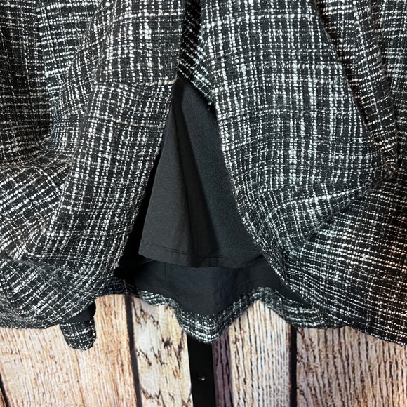 Coldwater Creek Lined Tweed Skirt Womens Size 10 Black White Career Flared - Picture 3 of 11
